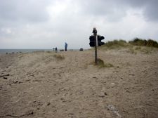 Foto einer Ampel am Strand (!?), 9 k