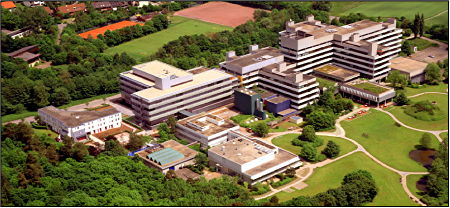 Luftbild des Max-Planck-Instituts für Festkörperforschung in Stuttgart, 40 k