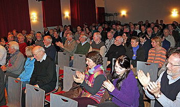 Foto des Auditoriums beim Vortrag von Ph.D. Dirk Ortgies auf den 26. Auricher Wissenschaftstagen, 28 k