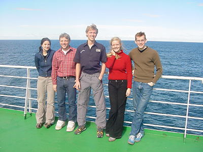 Foto von Mareike, Katharina und Markus mit den beiden Azubis Lars und Steffen, 28 k